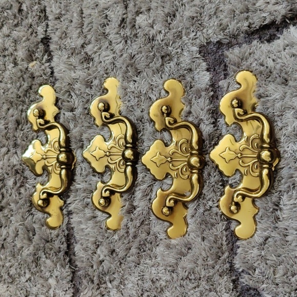 Vintage Brass Chippendale Batwing Drawer Pulls 5.75" x 2.25" NOS Lot of 4 - Picture 3 of 9